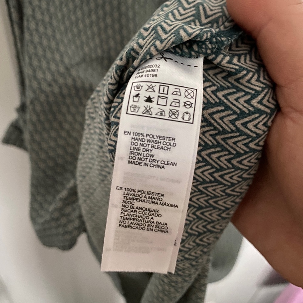 Sage Green Patterned Chiffon Blouse - Picture 6 of 12